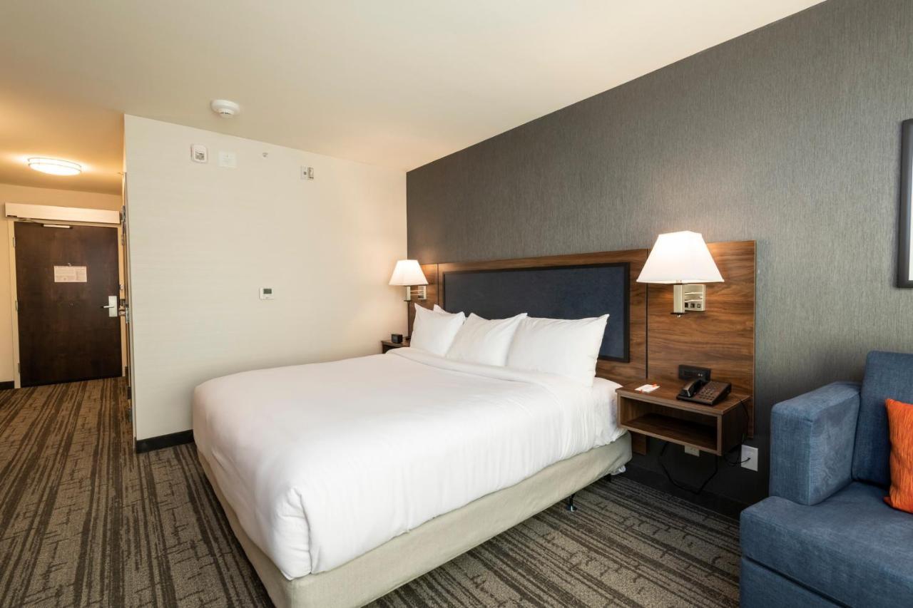 Comfort Inn & Suites Carleton Place Luaran gambar
