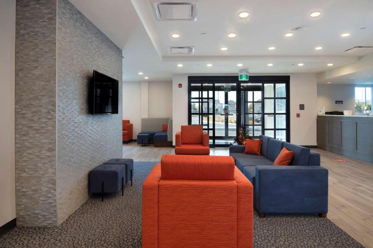 Comfort Inn & Suites Carleton Place Luaran gambar